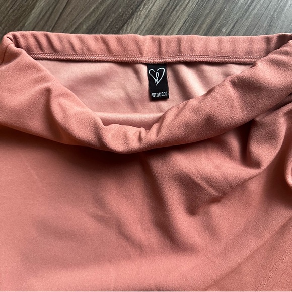 EUC Windsor Women’s Mini Skirt - Picture 3 of 5